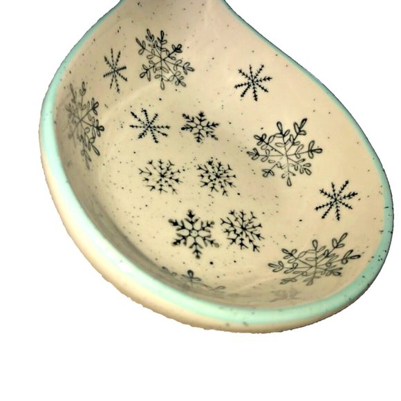 Meritage Spoon Rest Snowflakes Print - Picture 5 of 10